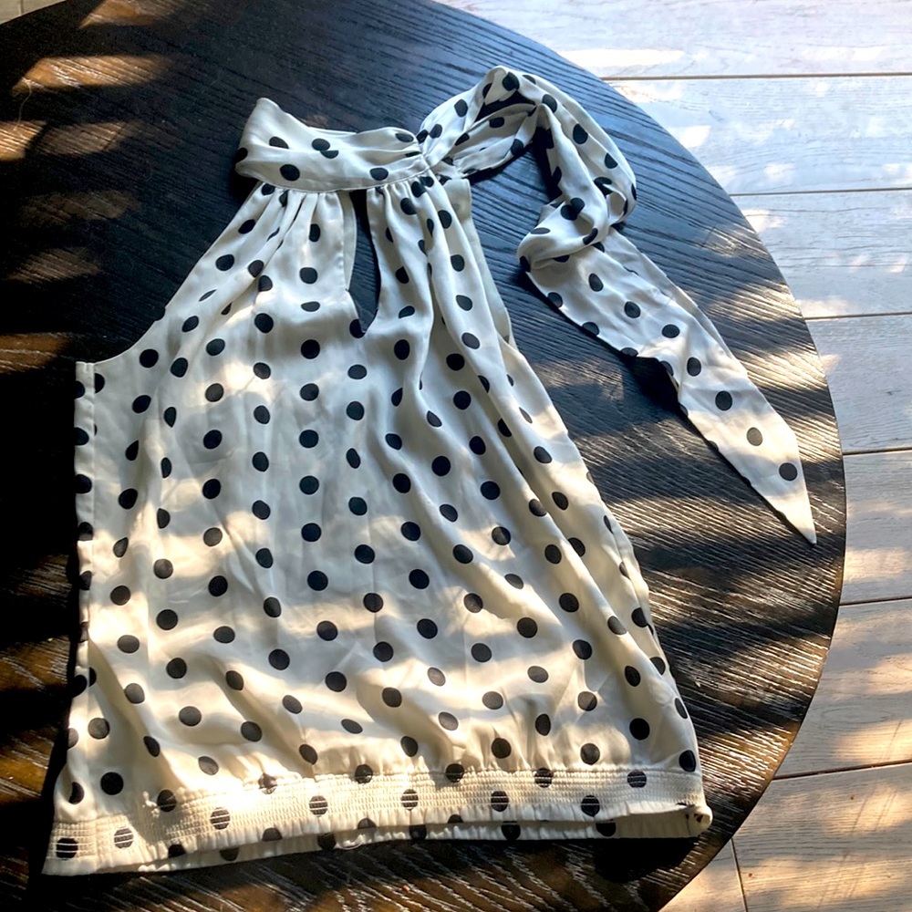 White House black market polka dot sleeveless blouse size small
